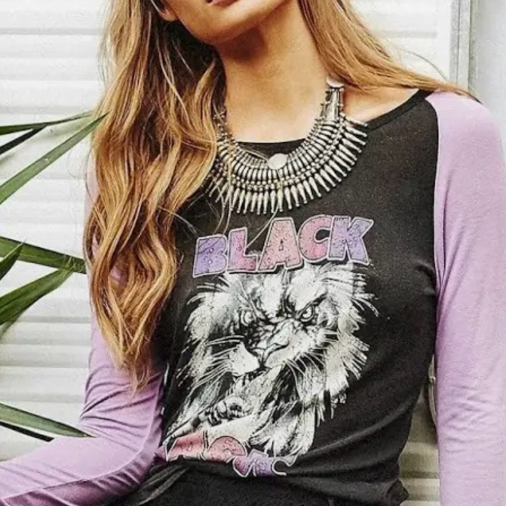 Spell Black Magic Raglan - Picture 4 of 9